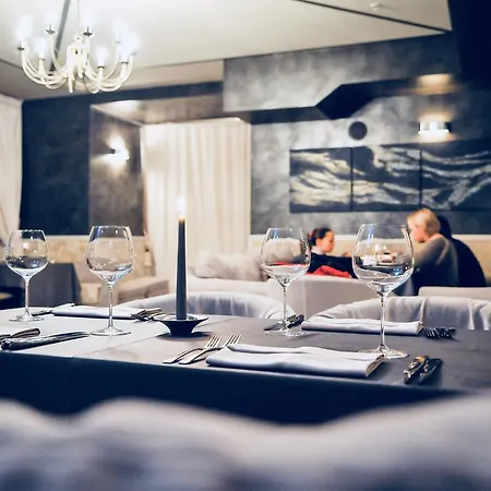 Hestia Jugend Hotel 4*