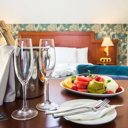 호텔 Hestia Jugend 4*