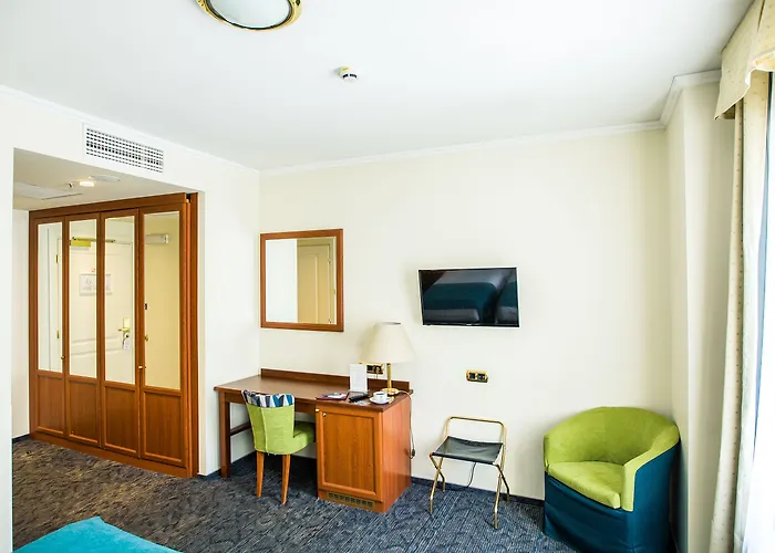 Hestia Jugend Hotel 4*