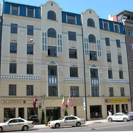Hestia Jugend Hotell 4*