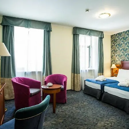 Hotell Hestia Jugend 4*