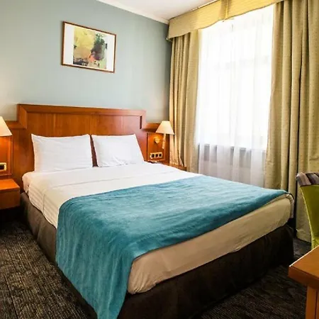 Hestia Jugend Hotell 4*
